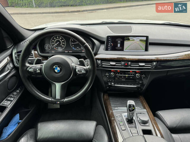 Белый БМВ Х5, объемом двигателя 2.98 л и пробегом 84 тыс. км за 31000 $, фото 16 на Automoto.ua