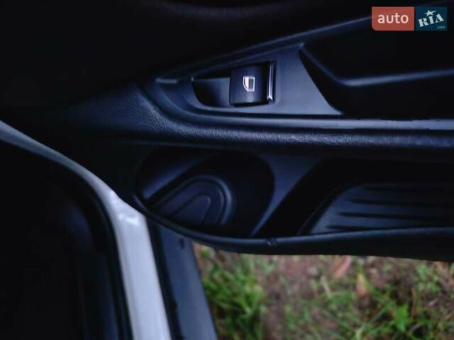 Белый БМВ Х5, объемом двигателя 3 л и пробегом 205 тыс. км за 25000 $, фото 59 на Automoto.ua