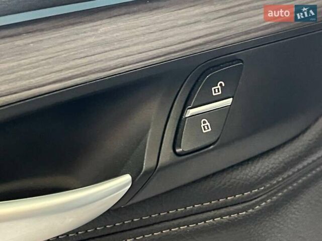 Белый БМВ Х5, объемом двигателя 2.98 л и пробегом 57 тыс. км за 34800 $, фото 18 на Automoto.ua