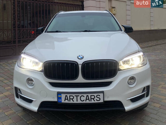 Белый БМВ Х5, объемом двигателя 2 л и пробегом 130 тыс. км за 24800 $, фото 7 на Automoto.ua