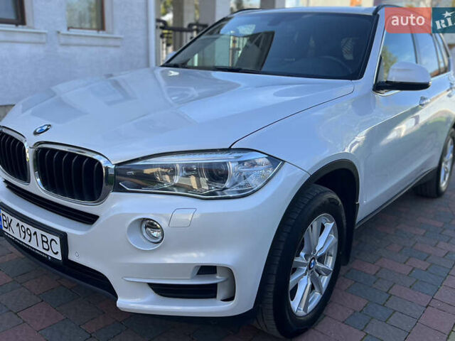 Белый БМВ Х5, объемом двигателя 2 л и пробегом 92 тыс. км за 37200 $, фото 4 на Automoto.ua