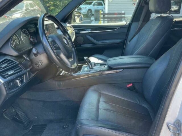 Белый БМВ Х5, объемом двигателя 2 л и пробегом 54 тыс. км за 9500 $, фото 8 на Automoto.ua