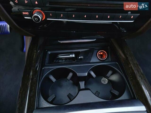 Белый БМВ Х5, объемом двигателя 3 л и пробегом 205 тыс. км за 25000 $, фото 20 на Automoto.ua