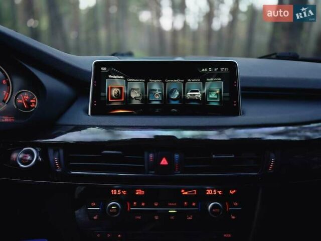 Белый БМВ Х5, объемом двигателя 3 л и пробегом 205 тыс. км за 25000 $, фото 19 на Automoto.ua