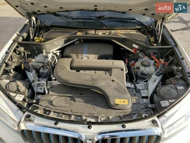 Белый БМВ Х5, объемом двигателя 2 л и пробегом 128 тыс. км за 8500 $, фото 11 на Automoto.ua