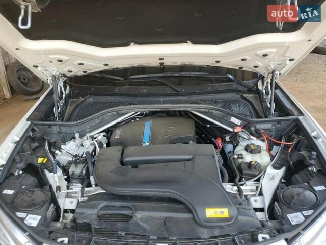 Білий БМВ Х5, об'ємом двигуна 2 л та пробігом 96 тис. км за 8500 $, фото 11 на Automoto.ua