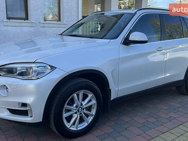 Белый БМВ Х5, объемом двигателя 2 л и пробегом 92 тыс. км за 33200 $, фото 3 на Automoto.ua