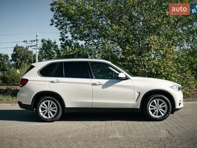 Білий БМВ Х5, об'ємом двигуна 2 л та пробігом 153 тис. км за 32800 $, фото 5 на Automoto.ua