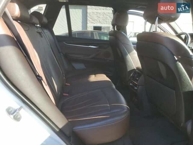 Белый БМВ Х5, объемом двигателя 2 л и пробегом 146 тыс. км за 7350 $, фото 10 на Automoto.ua