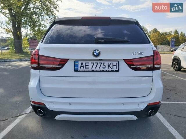 Білий БМВ Х5, об'ємом двигуна 2 л та пробігом 138 тис. км за 27500 $, фото 5 на Automoto.ua