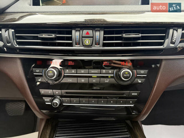 Білий БМВ Х5, об'ємом двигуна 2.99 л та пробігом 213 тис. км за 28800 $, фото 19 на Automoto.ua