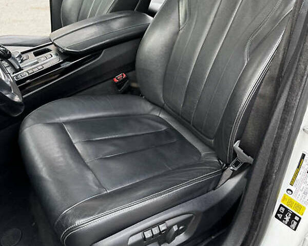 Белый БМВ Х5, объемом двигателя 2.98 л и пробегом 142 тыс. км за 25000 $, фото 10 на Automoto.ua