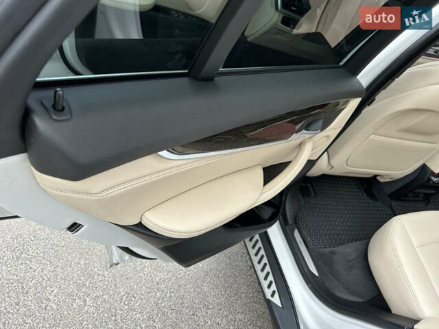 Белый БМВ Х5, объемом двигателя 2 л и пробегом 82 тыс. км за 33900 $, фото 37 на Automoto.ua