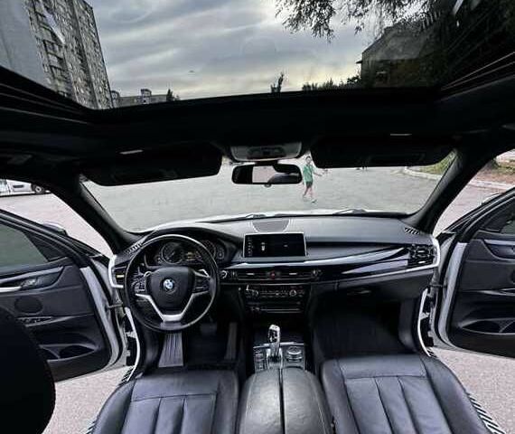Білий БМВ Х5, об'ємом двигуна 3 л та пробігом 142 тис. км за 23000 $, фото 17 на Automoto.ua