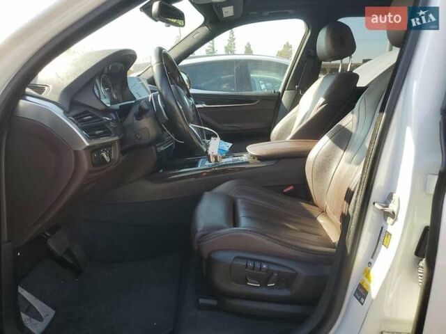 Белый БМВ Х5, объемом двигателя 2 л и пробегом 146 тыс. км за 7350 $, фото 6 на Automoto.ua