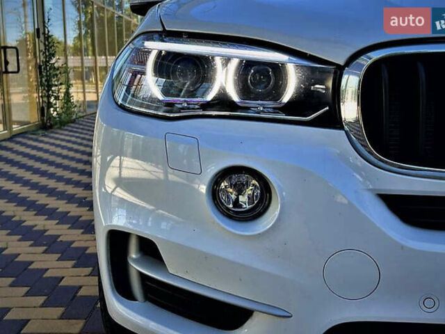 Белый БМВ Х5, объемом двигателя 2 л и пробегом 120 тыс. км за 24999 $, фото 6 на Automoto.ua