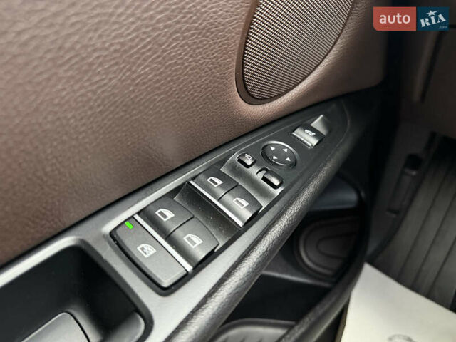 Білий БМВ Х5, об'ємом двигуна 2.99 л та пробігом 213 тис. км за 28800 $, фото 29 на Automoto.ua