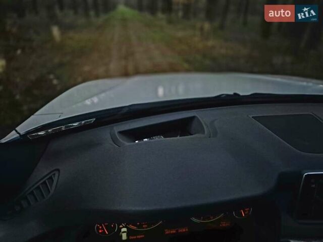 Белый БМВ Х5, объемом двигателя 3 л и пробегом 205 тыс. км за 25000 $, фото 17 на Automoto.ua