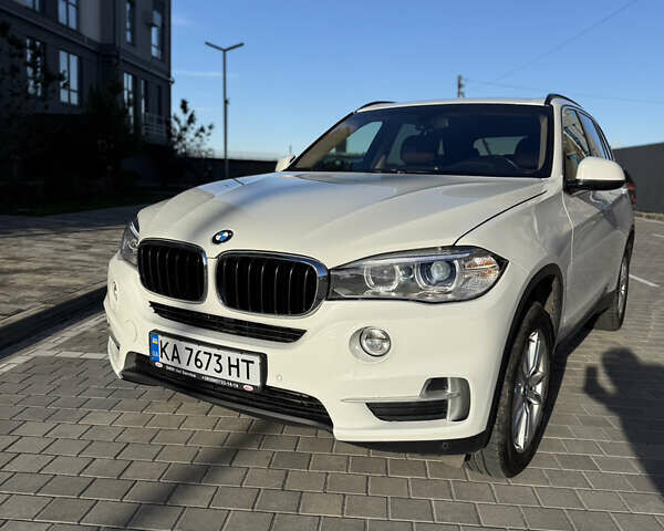 Белый БМВ Х5, объемом двигателя 2 л и пробегом 212 тыс. км за 27000 $, фото 15 на Automoto.ua