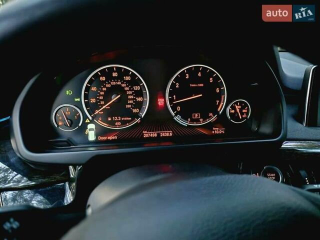 Белый БМВ Х5, объемом двигателя 3 л и пробегом 205 тыс. км за 25000 $, фото 16 на Automoto.ua