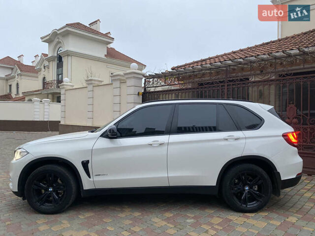 Белый БМВ Х5, объемом двигателя 2 л и пробегом 130 тыс. км за 24800 $, фото 4 на Automoto.ua