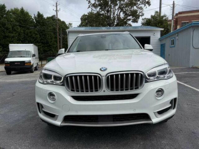 Белый БМВ Х5, объемом двигателя 3 л и пробегом 69 тыс. км за 15900 $, фото 1 на Automoto.ua