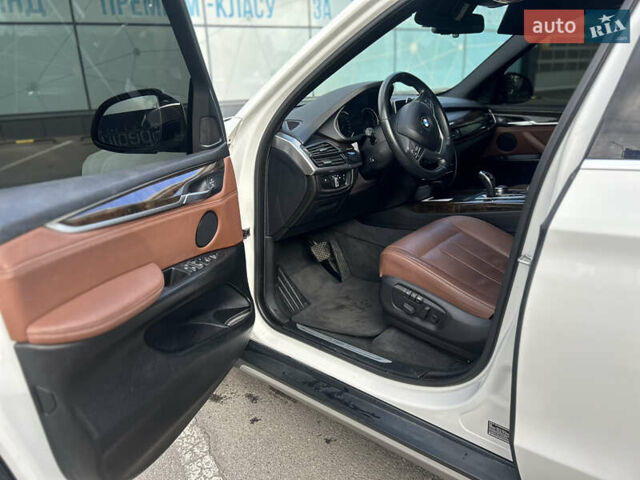 Белый БМВ Х5, объемом двигателя 2.98 л и пробегом 130 тыс. км за 28000 $, фото 39 на Automoto.ua