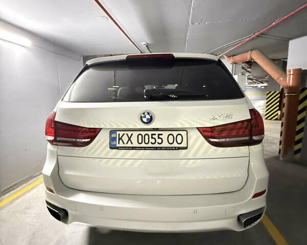 Белый БМВ Х5, объемом двигателя 2.98 л и пробегом 155 тыс. км за 32500 $, фото 3 на Automoto.ua