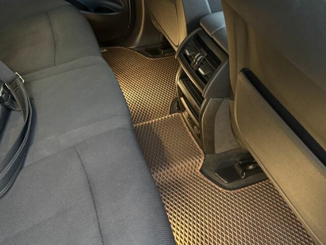 БМВ Х5 2017 в Николаеве на Automoto.ua Белый БМВ Х5, объемом двигателя 2 л и пробегом 200 тыс. км за 27500 $, фото 8 на Automoto.ua