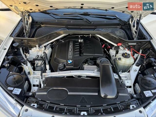 Білий БМВ Х5, об'ємом двигуна 3 л та пробігом 106 тис. км за 28999 $, фото 87 на Automoto.ua