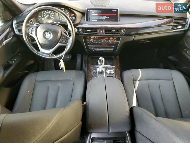 Белый БМВ Х5, объемом двигателя 2 л и пробегом 128 тыс. км за 8500 $, фото 7 на Automoto.ua