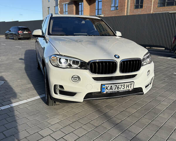 Белый БМВ Х5, объемом двигателя 2 л и пробегом 212 тыс. км за 27000 $, фото 10 на Automoto.ua