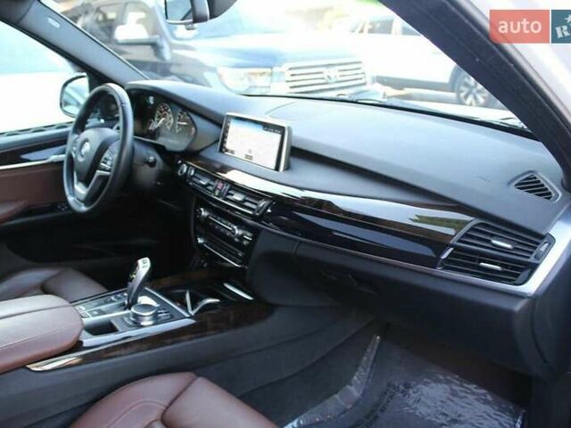 Білий БМВ Х5, об'ємом двигуна 2.98 л та пробігом 106 тис. км за 8700 $, фото 6 на Automoto.ua