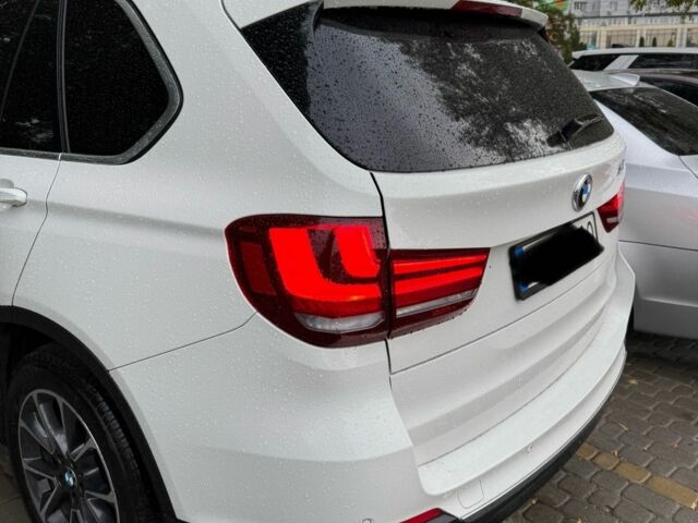 Білий БМВ Х5, об'ємом двигуна 3 л та пробігом 95 тис. км за 28000 $, фото 3 на Automoto.ua