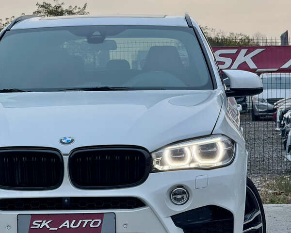 Білий БМВ Х5, об'ємом двигуна 4.39 л та пробігом 86 тис. км за 36900 $, фото 62 на Automoto.ua