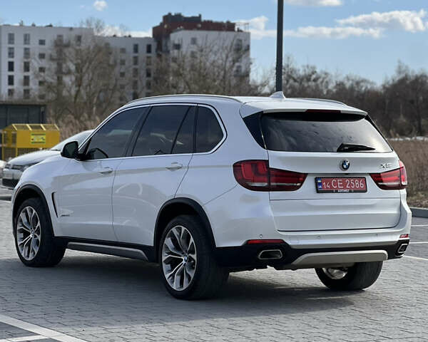Белый БМВ Х5, объемом двигателя 2.99 л и пробегом 292 тыс. км за 26999 $, фото 12 на Automoto.ua