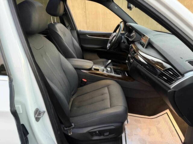 Белый БМВ Х5, объемом двигателя 3 л и пробегом 70 тыс. км за 15200 $, фото 8 на Automoto.ua