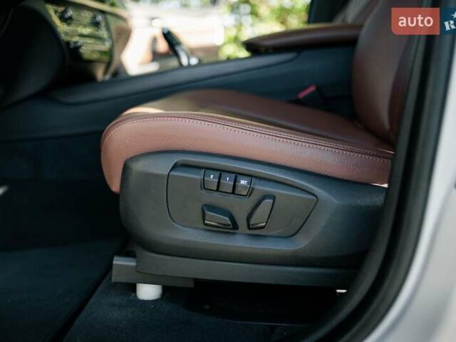 Білий БМВ Х5, об'ємом двигуна 2 л та пробігом 153 тис. км за 32800 $, фото 19 на Automoto.ua