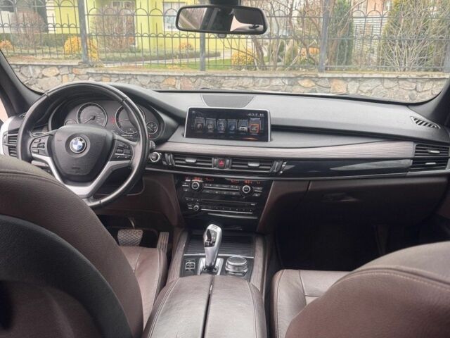 Белый БМВ Х5, объемом двигателя 0 л и пробегом 137 тыс. км за 30000 $, фото 2 на Automoto.ua