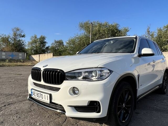 Білий БМВ Х5, об'ємом двигуна 2 л та пробігом 170 тис. км за 24499 $, фото 3 на Automoto.ua