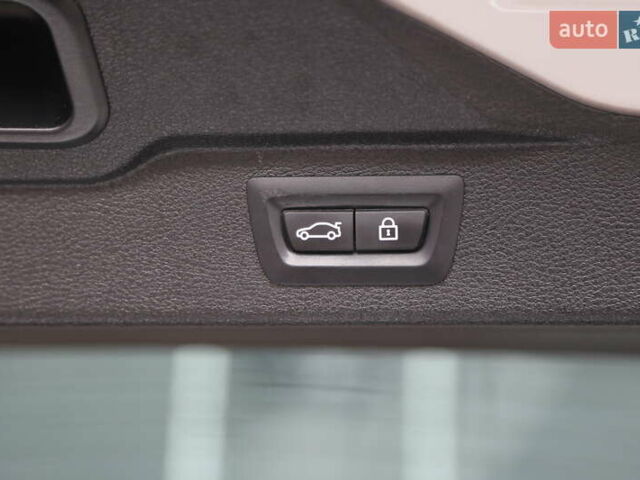 Белый БМВ Х5, объемом двигателя 2 л и пробегом 180 тыс. км за 31500 $, фото 26 на Automoto.ua