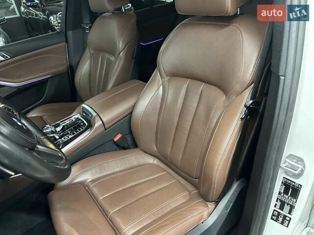 Білий БМВ Х5, об'ємом двигуна 3 л та пробігом 136 тис. км за 56000 $, фото 19 на Automoto.ua