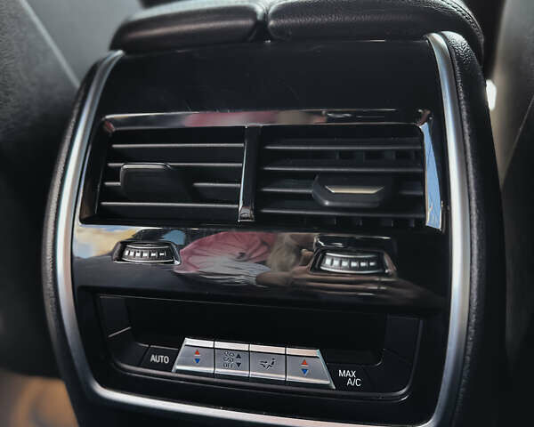 Белый БМВ Х5, объемом двигателя 3 л и пробегом 80 тыс. км за 45900 $, фото 9 на Automoto.ua