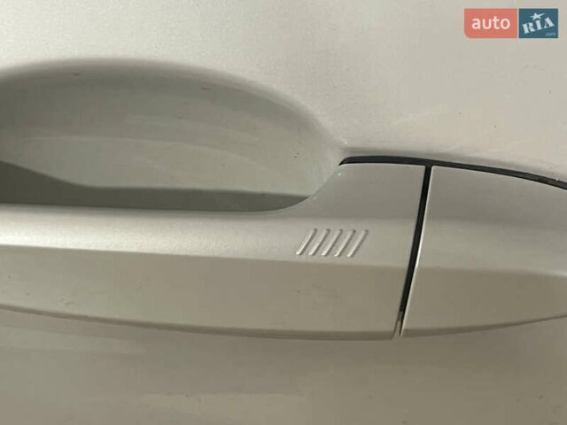 Белый БМВ Х5, объемом двигателя 3 л и пробегом 130 тыс. км за 40000 $, фото 15 на Automoto.ua