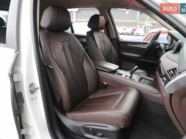 Белый БМВ Х5, объемом двигателя 2 л и пробегом 180 тыс. км за 31500 $, фото 12 на Automoto.ua