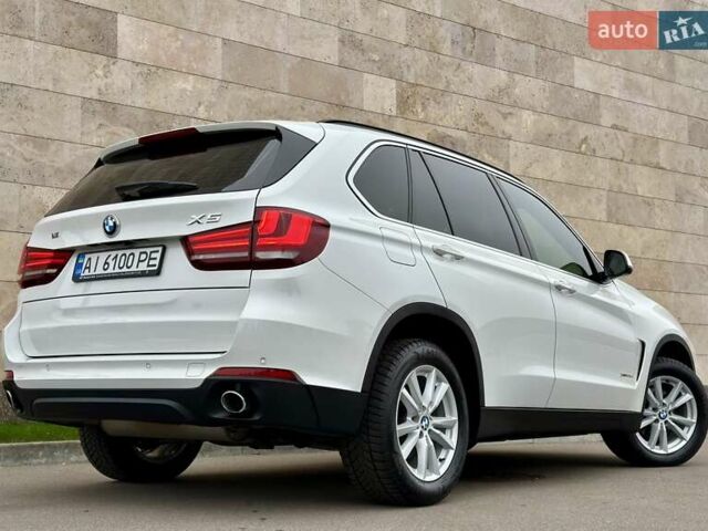 Белый БМВ Х5, объемом двигателя 2 л и пробегом 132 тыс. км за 31800 $, фото 16 на Automoto.ua