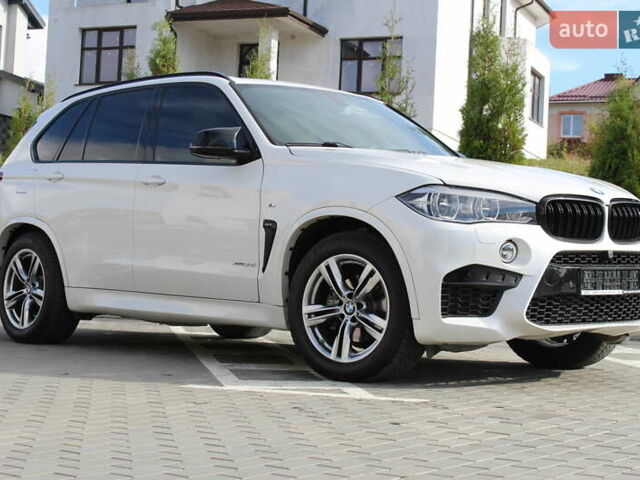 Белый БМВ Х5, объемом двигателя 3 л и пробегом 200 тыс. км за 36900 $, фото 9 на Automoto.ua
