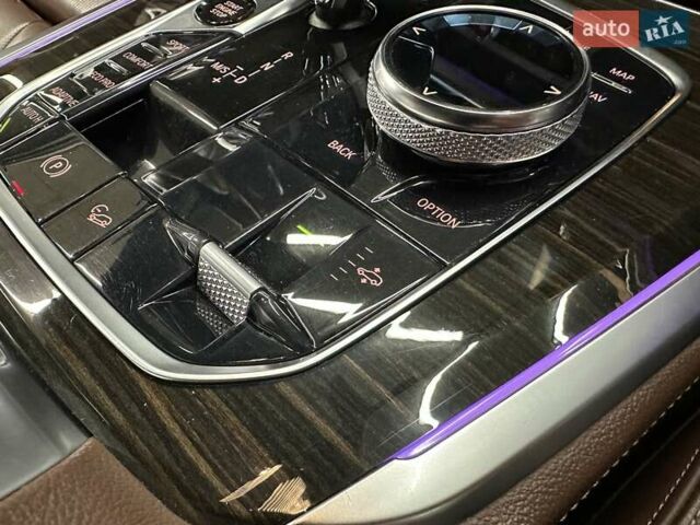 Білий БМВ Х5, об'ємом двигуна 3 л та пробігом 136 тис. км за 56000 $, фото 48 на Automoto.ua