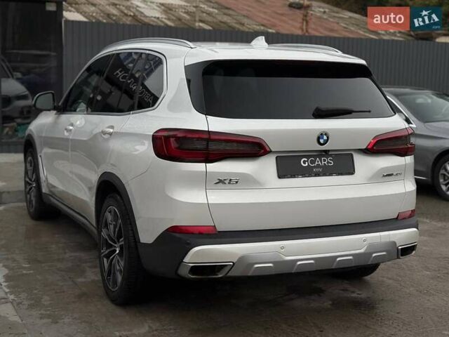 Белый БМВ Х5, объемом двигателя 3 л и пробегом 94 тыс. км за 49999 $, фото 3 на Automoto.ua