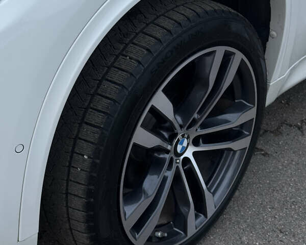 Белый БМВ Х5, объемом двигателя 2.99 л и пробегом 178 тыс. км за 39800 $, фото 15 на Automoto.ua